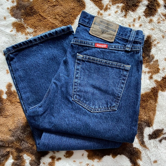 5/$25 Men’s Wrangler Jeans - Picture 2 of 5